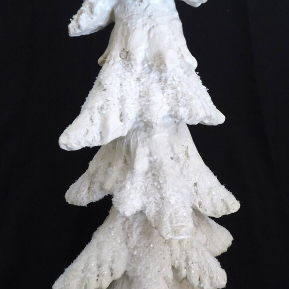 NEW 18” SNOW COVERED CHRISTMAS WINTER FOREST PINE TREE RESIN DECORATION - Picture 9 of 10